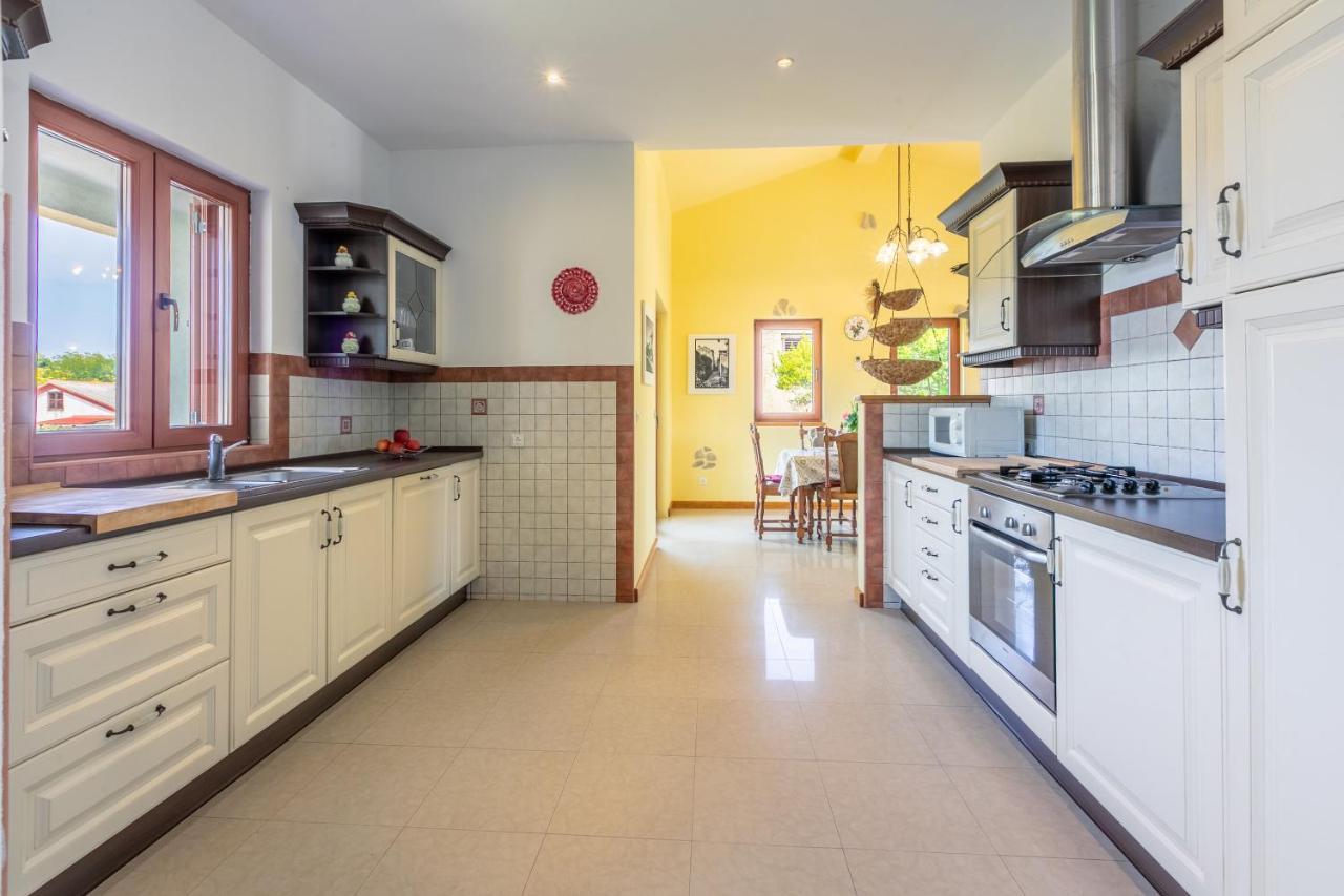House Marija Villa โลปาร์ ภายนอก รูปภาพ